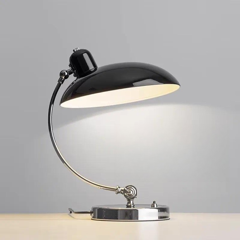 Solar Lamp - Lampu Meja Setrika Nirkabel Modern dengan